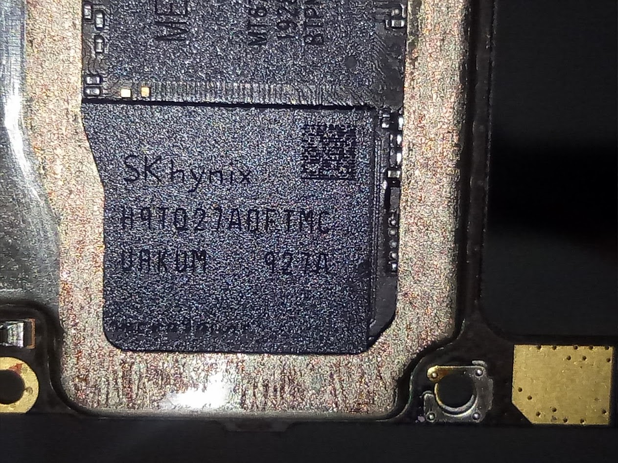 SK hynix H9TQ27ADFTMC