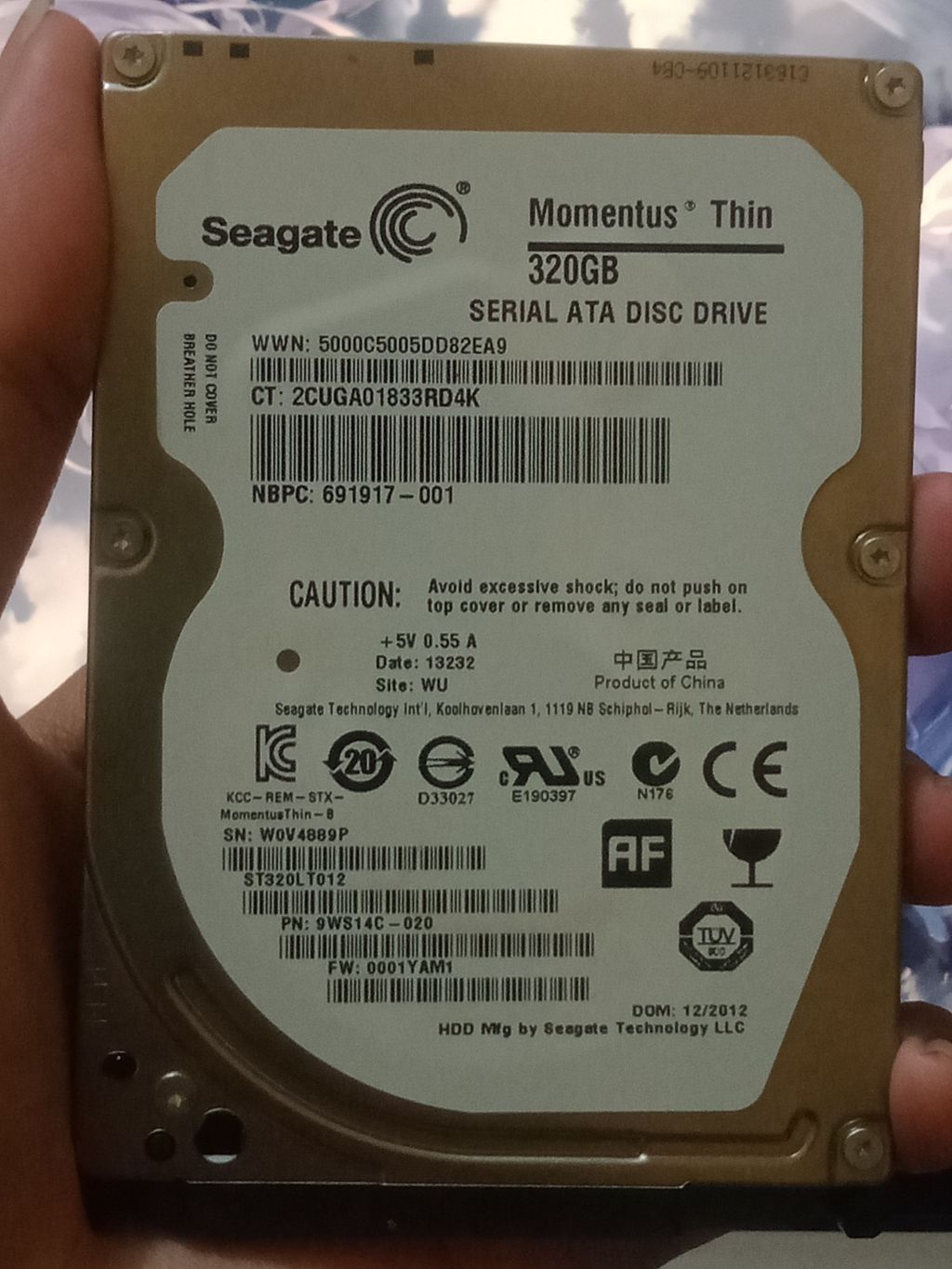 Seagate Momentus Thin ST320LT012-9WS14C
